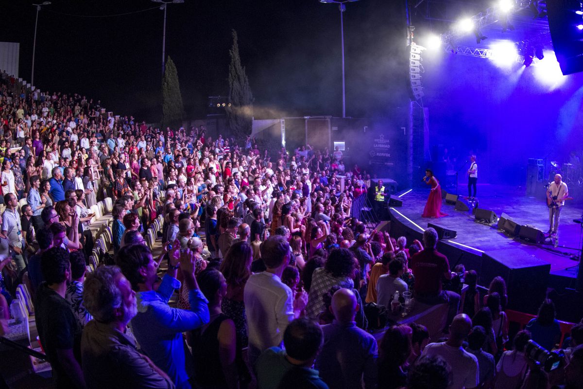 Producción internacional en el escenario
